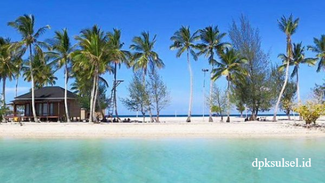 10 Wisata Pantai Terindah di Kendari Sulawesi Tenggara